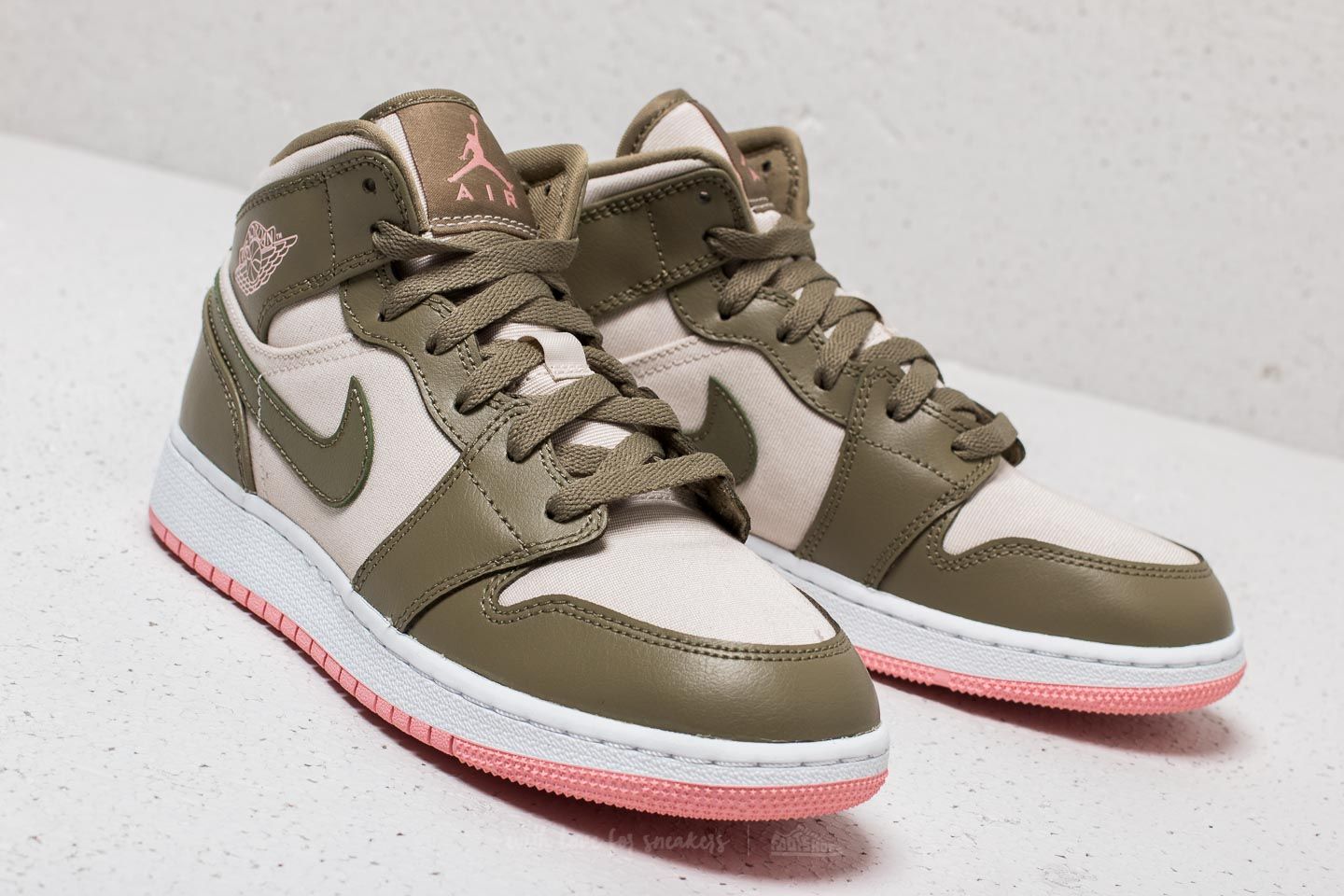 Damen Sneaker und Schuhe Air Jordan 1 Mid GG Trooper/ Bleached Coral