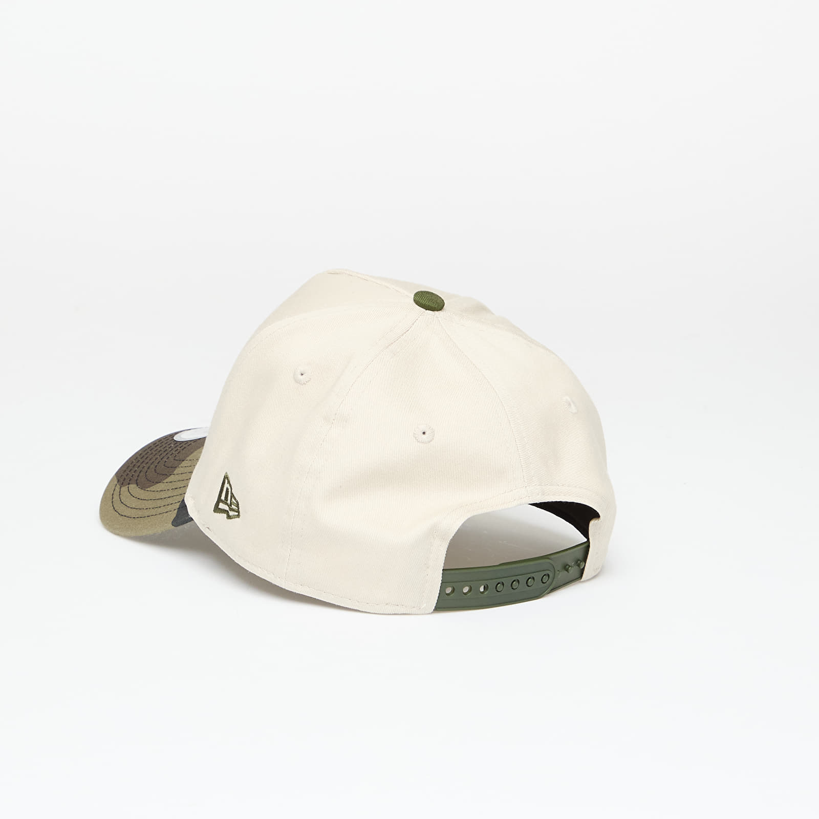 Men's caps New Era Camo Patch 9FORTY E-Frame Adjustable Cap Cream