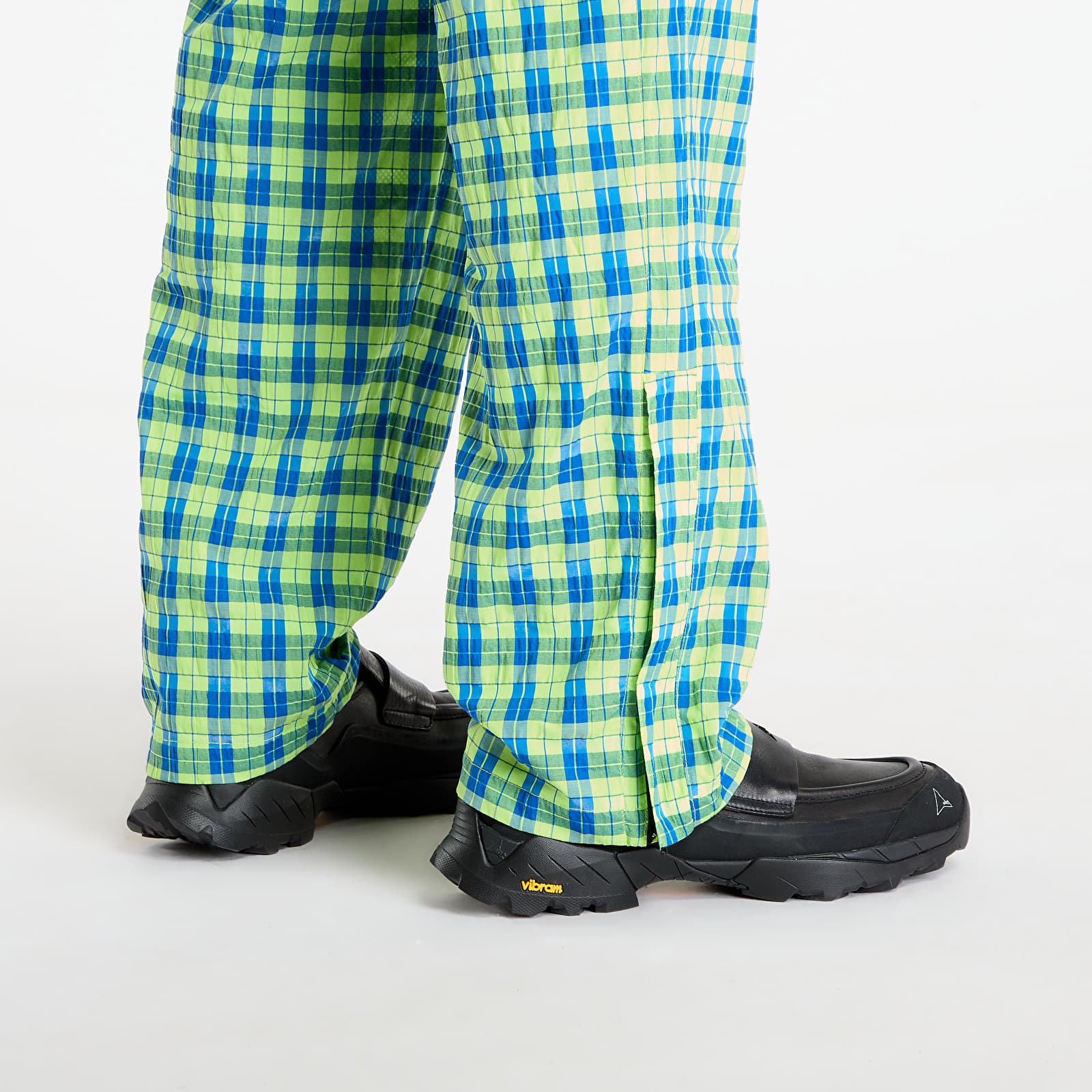 Men's trousers PLEASURES x Boiler Room Practice Track Pants Neon