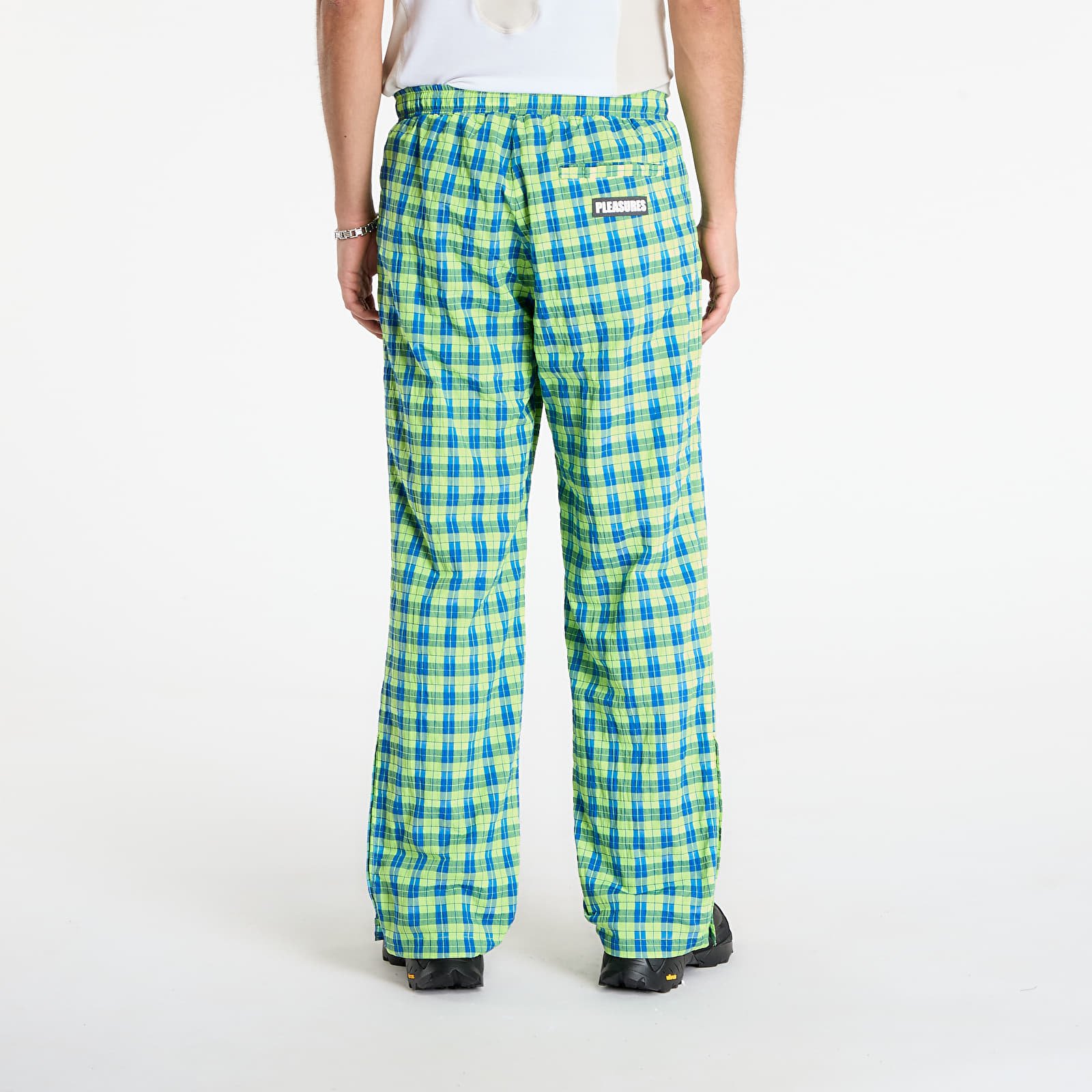 Men's trousers PLEASURES x Boiler Room Practice Track Pants Neon