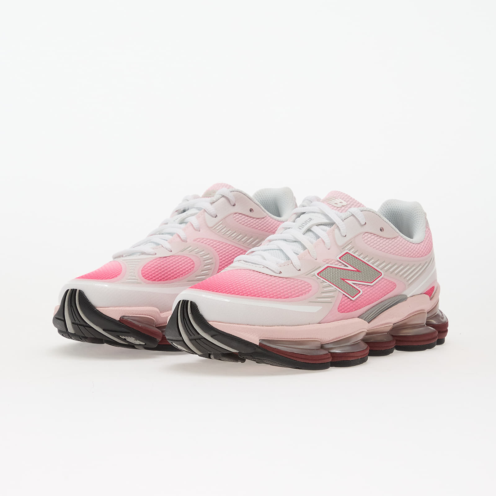 Moški čevlji New Balance 2000S Rose Sugar