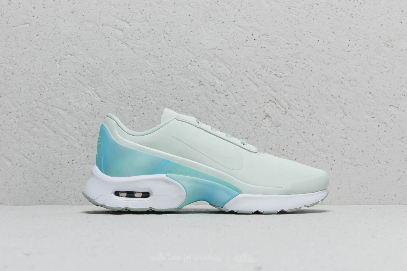 Moteriška avalynė Nike Wmns Air Max Jewell Premium Barely Grey/ Barely Grey