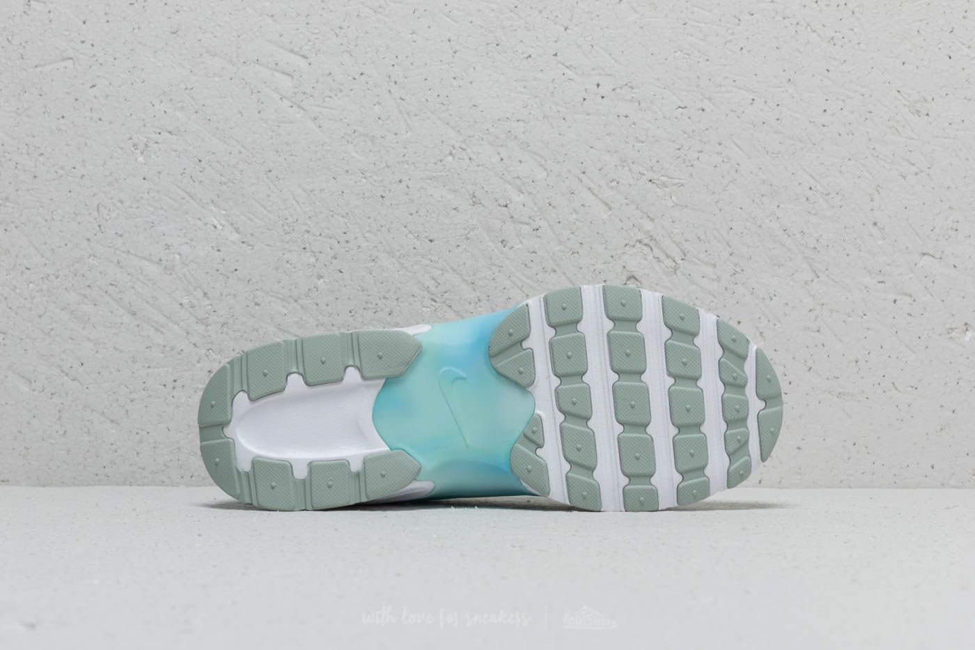 Moteriška avalynė Nike Wmns Air Max Jewell Premium Barely Grey/ Barely Grey