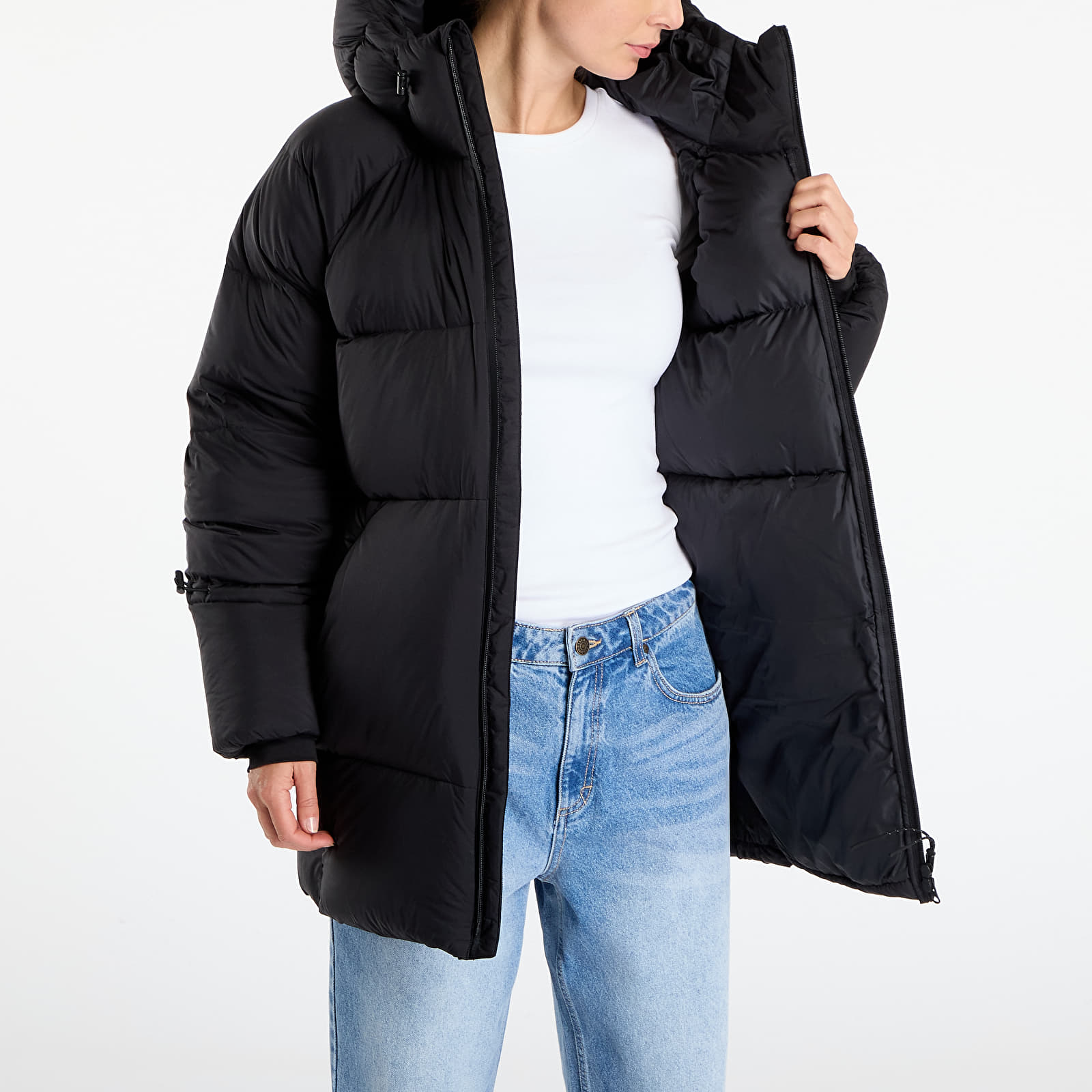 Jackor för kvinnor adidas MYSHELTER Climawarm Down Parka Black/ Collegiate Green