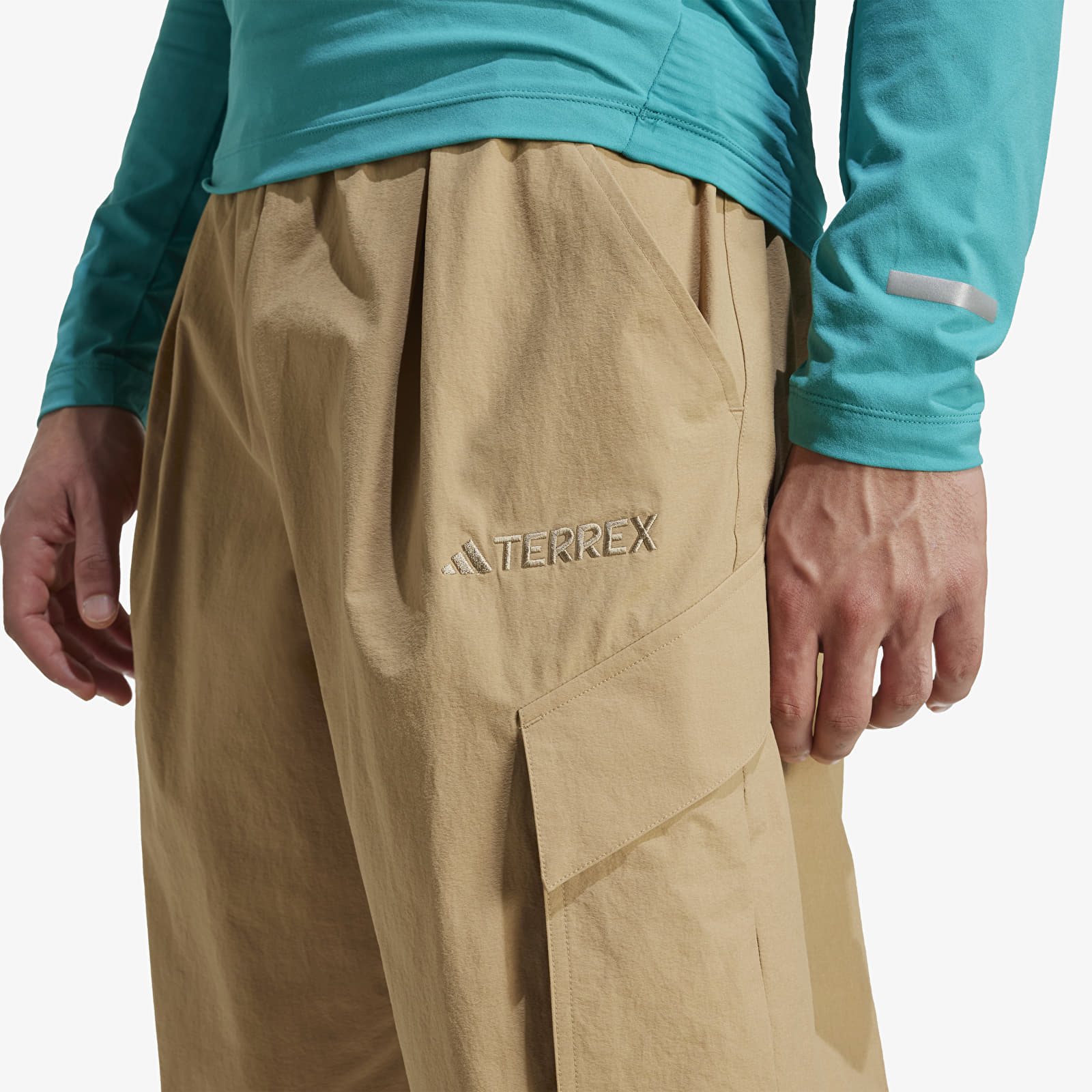 Vīriešu bikses adidas Terrex Xploric Cargo Joggers Cardboard