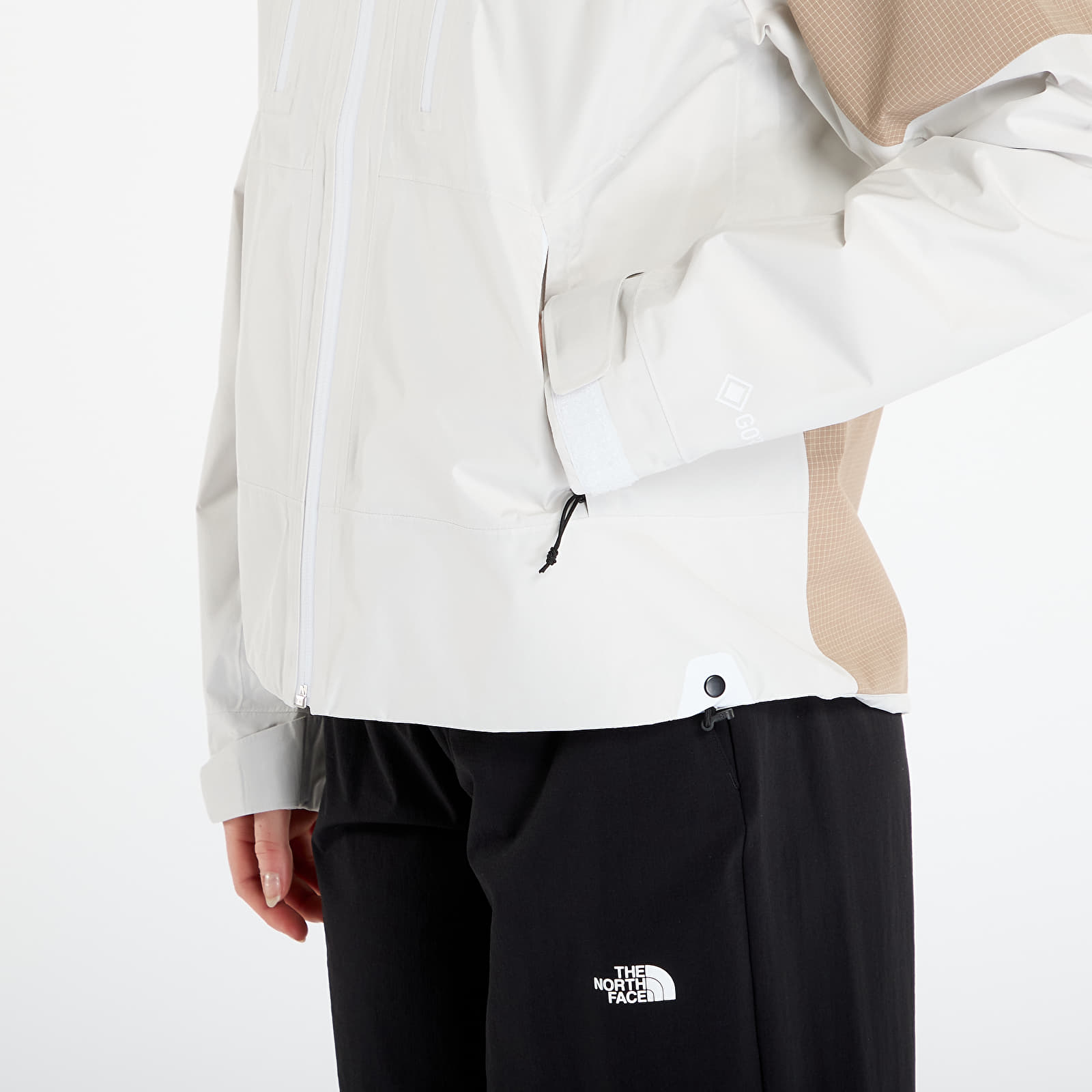 Ženske jakne The North Face W Hke Devils Thumb Gtx Jacket White Dune/ Mushroom Gre