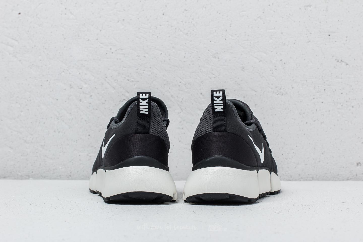 Férfi cipők Nike Pocket Fly DM Black/ White-Anthracite-Sail
