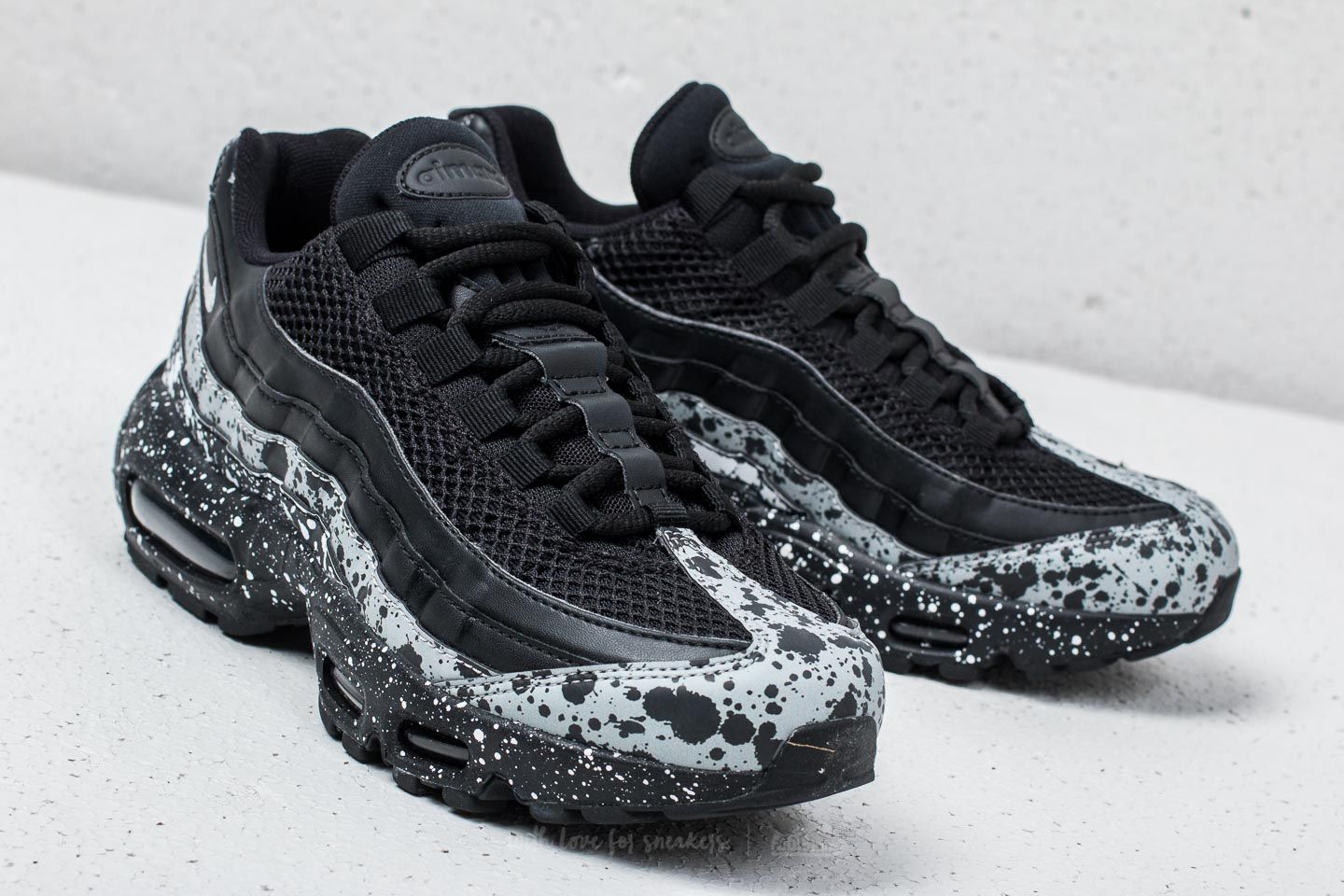 Nike air max shop 95 paint splatter