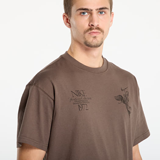 mens brown nike shirt