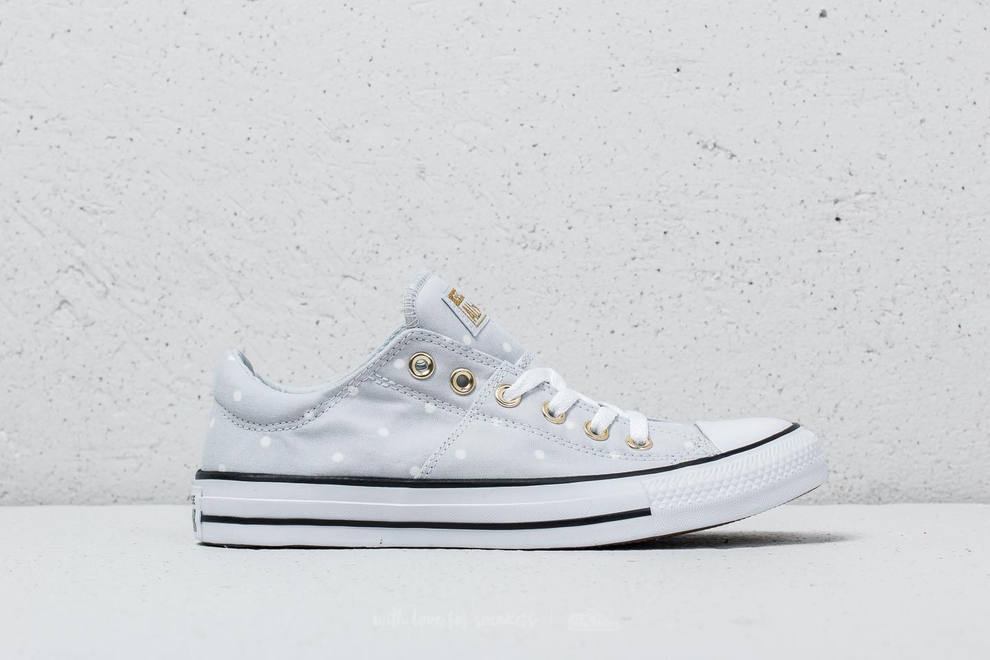 White converse with gold stars 2025
