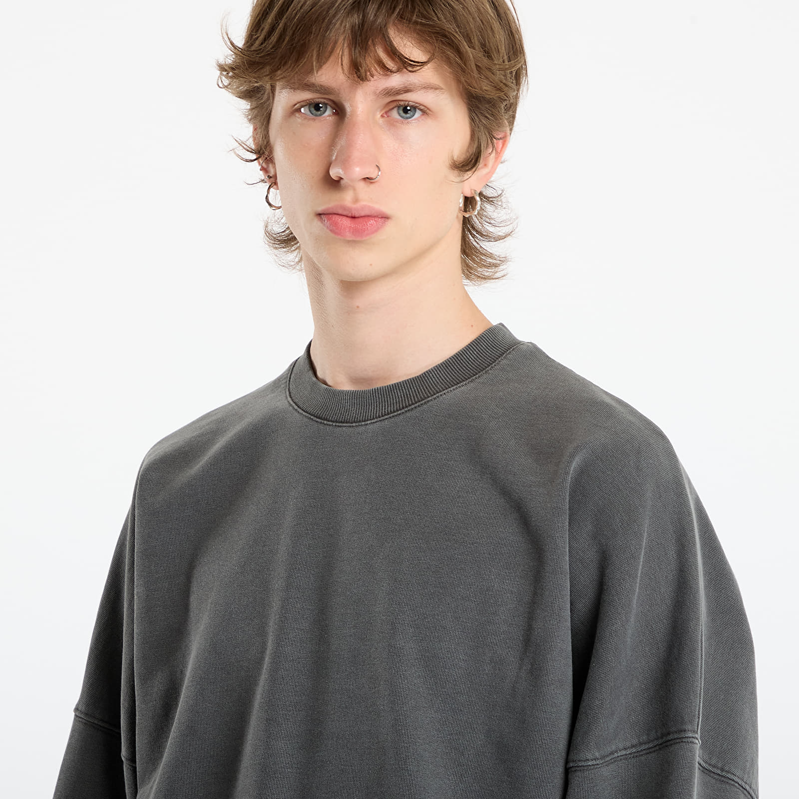 Dukserice Carhartt WIP RGGD Sweat UNISEX Black Garment Dyed