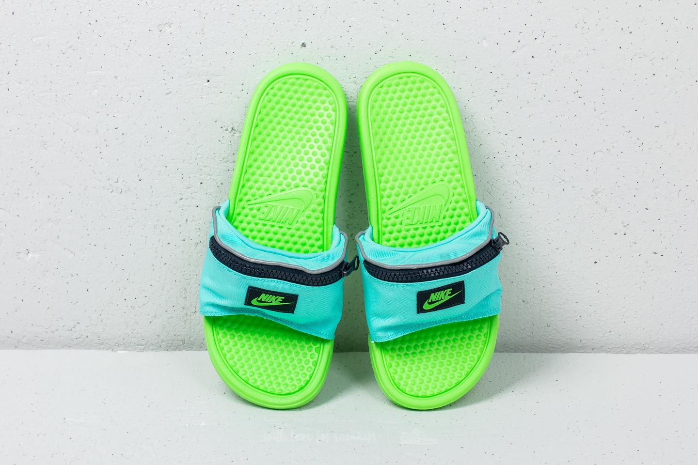 Benassi jdi fanny pack slides 2025
