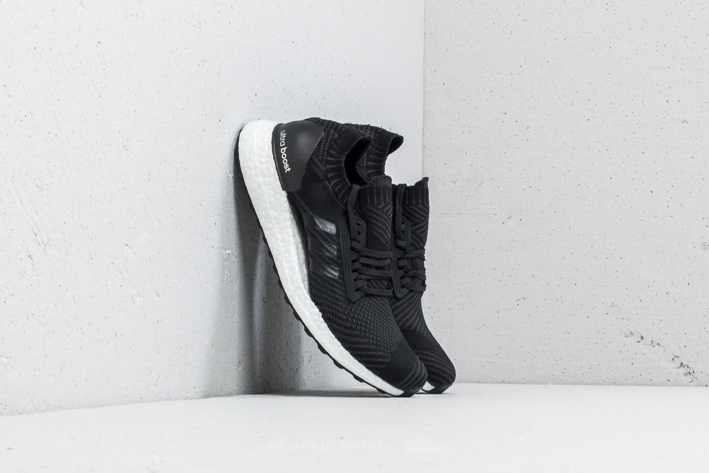 Women's shoes adidas UltraBOOST X Core Black/ Core Black/ Carbon