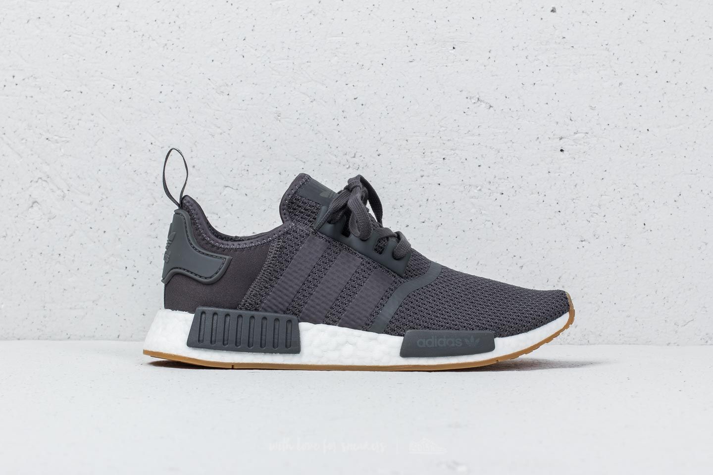 Adidas nmd r1 shop grey gum
