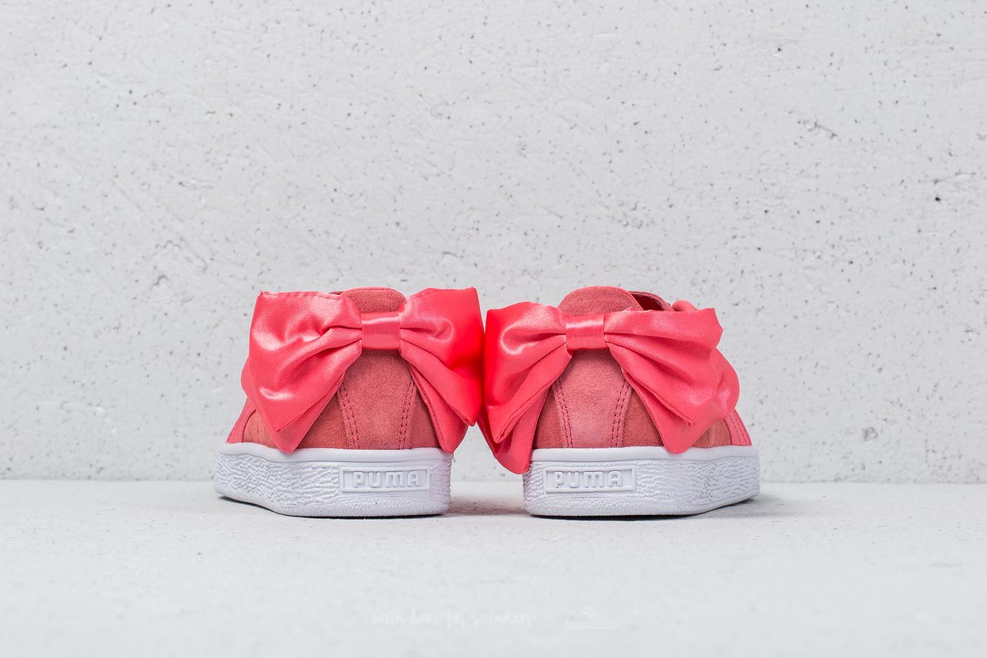 Puma suede bow hot sale shell pink