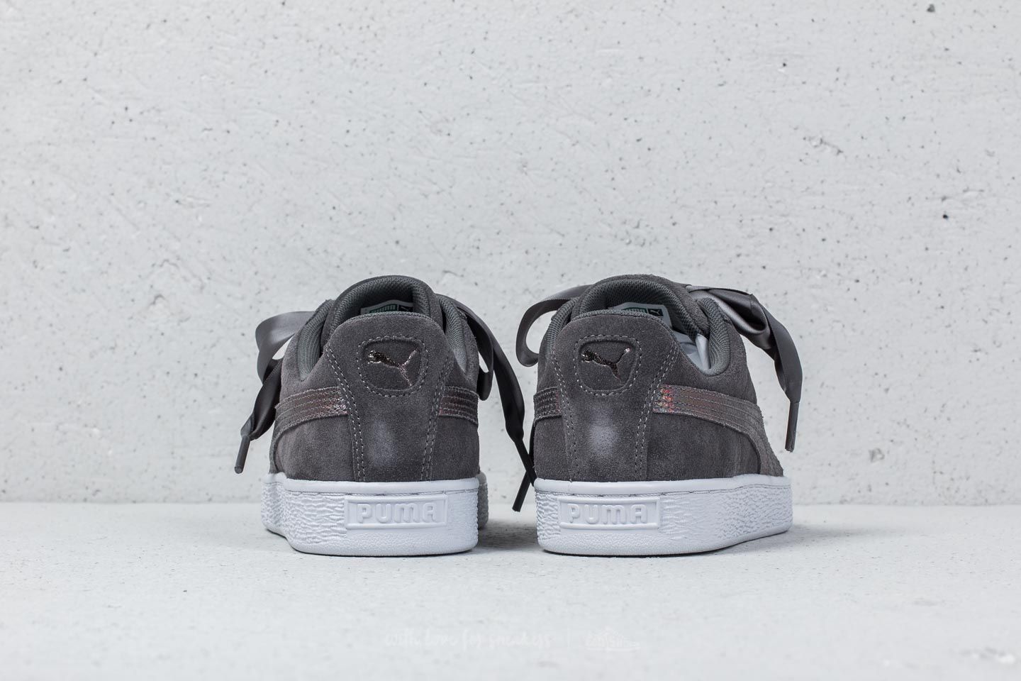 Puma suede heart sales lunalux smoked pearl