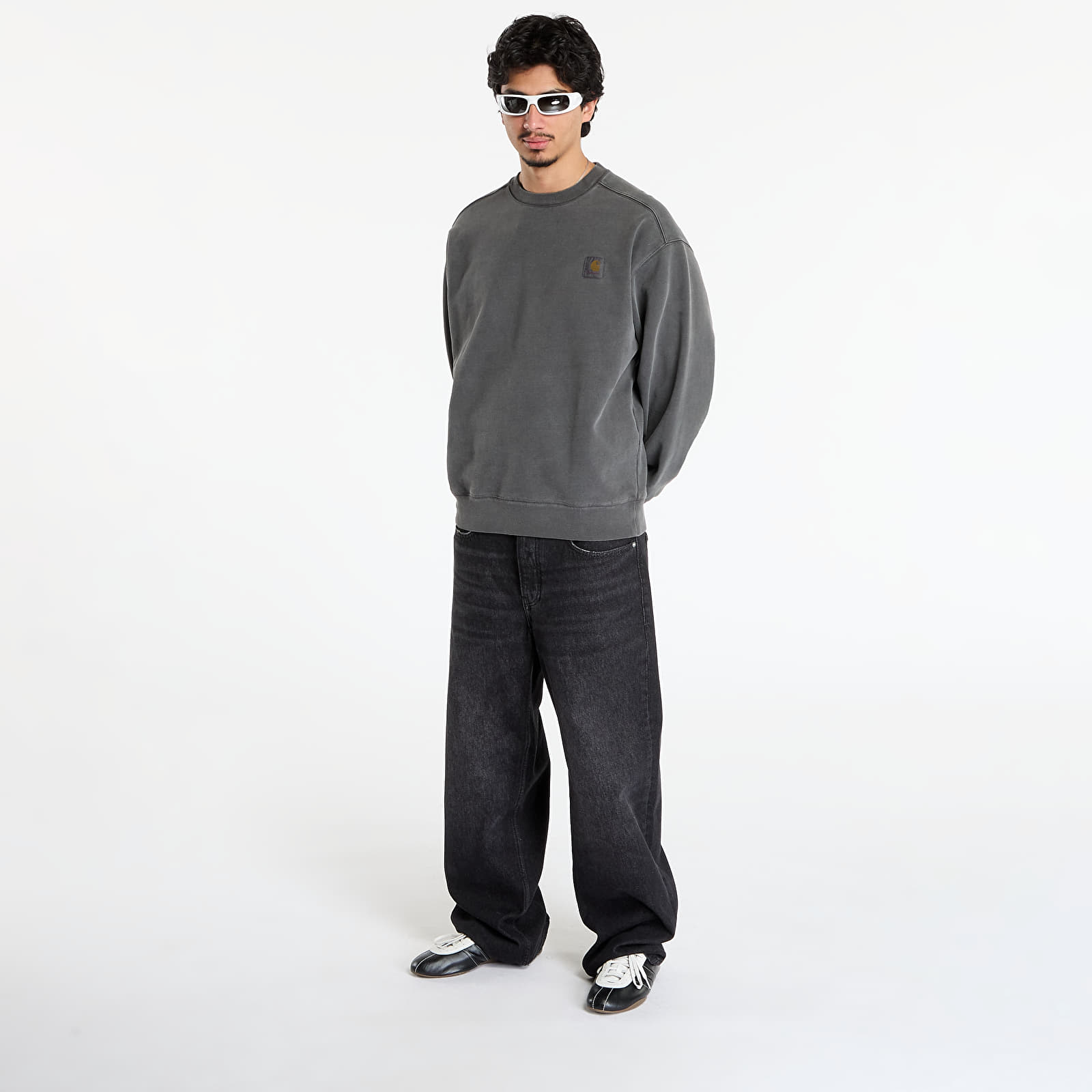 Hættetrøjer og sweatshirts Carhartt WIP Vista Sweat UNISEX Black Garment Dyed