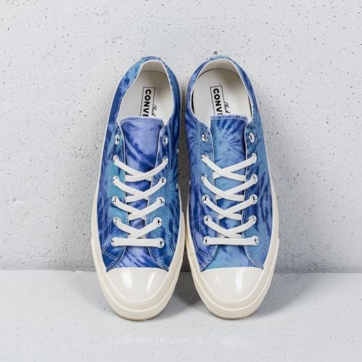 Shoreline hot sale blue converse