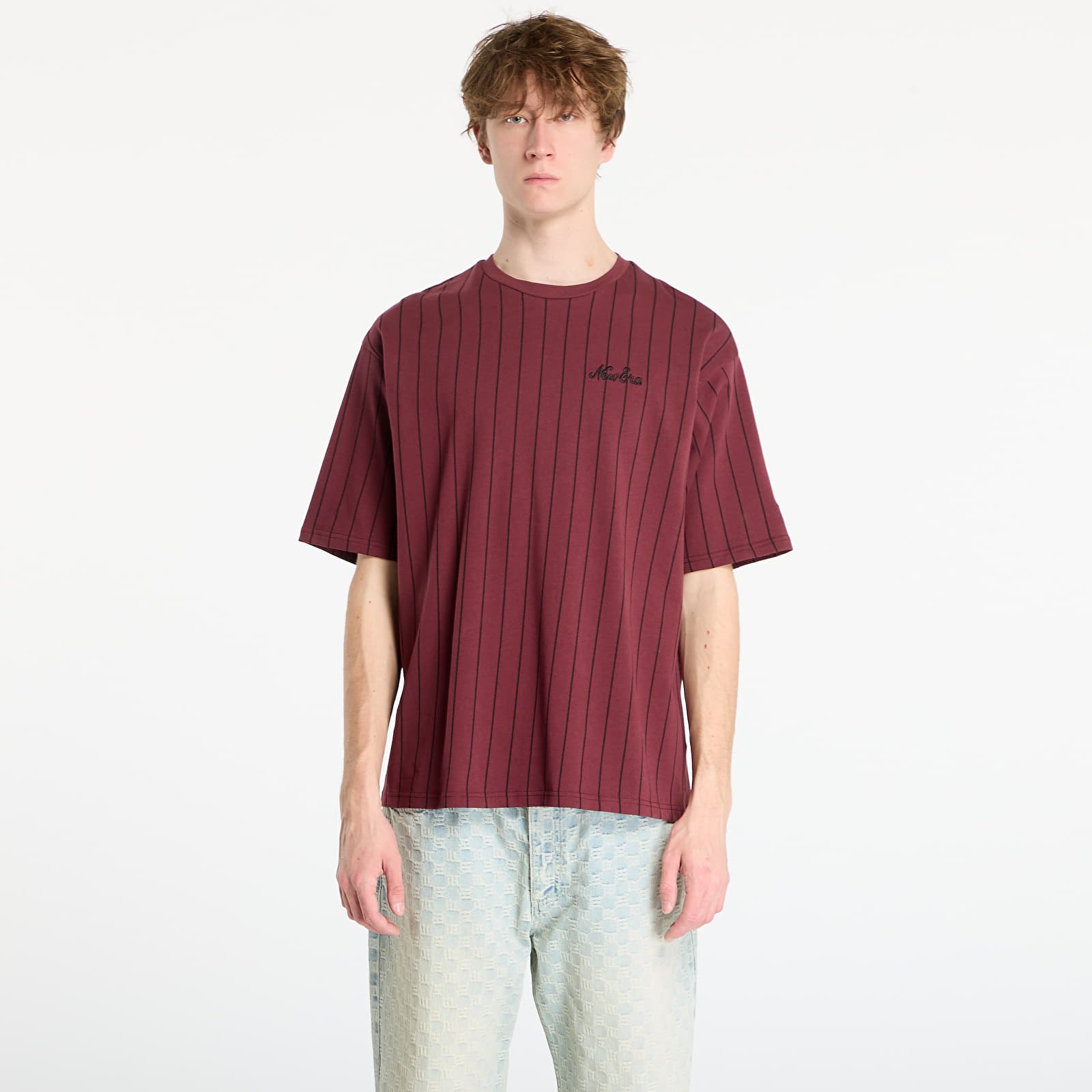 Vīriešu T-krekli New Era Pinstripe Os Tee UNISEX Frosted Burgundy