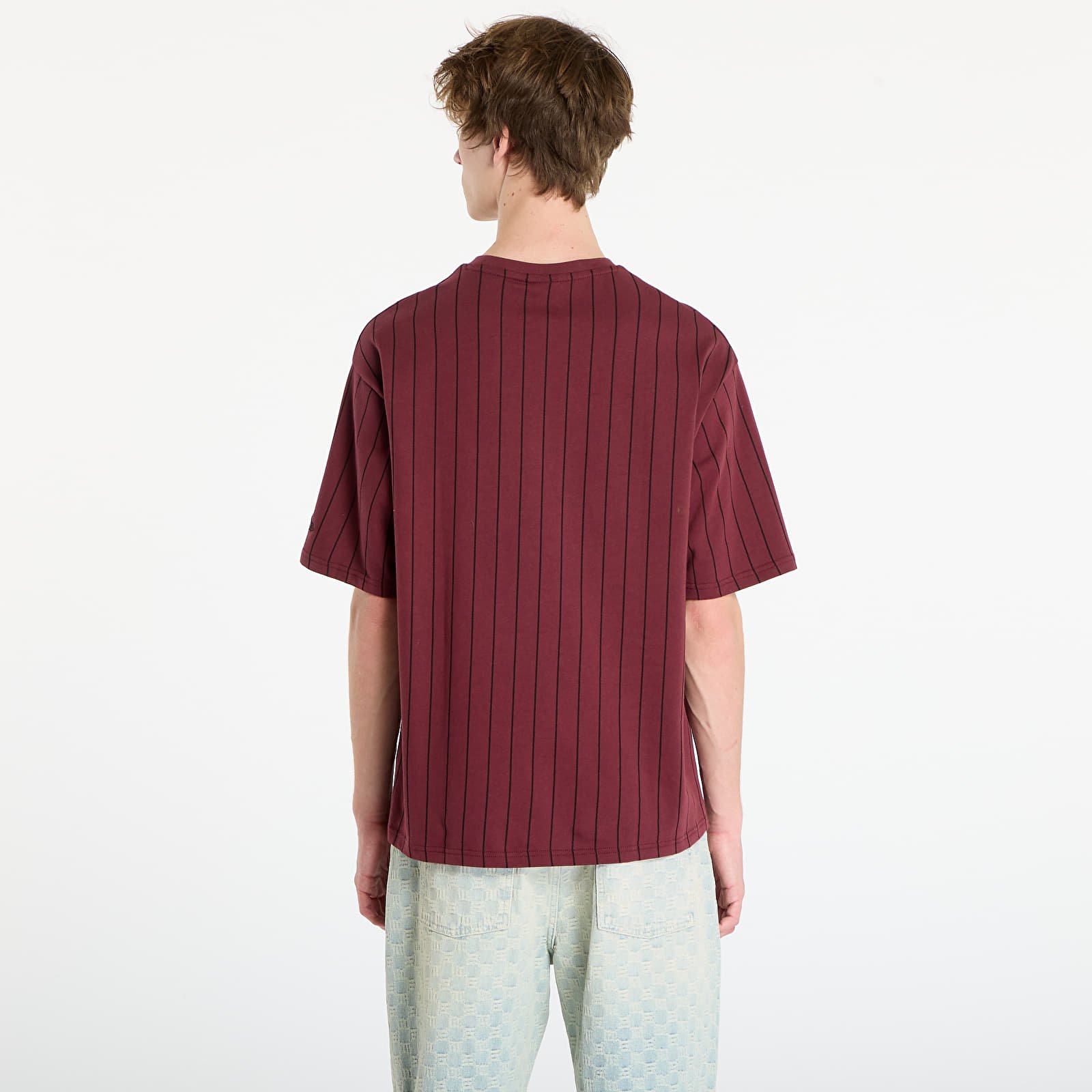 Vīriešu T-krekli New Era Pinstripe Os Tee UNISEX Frosted Burgundy