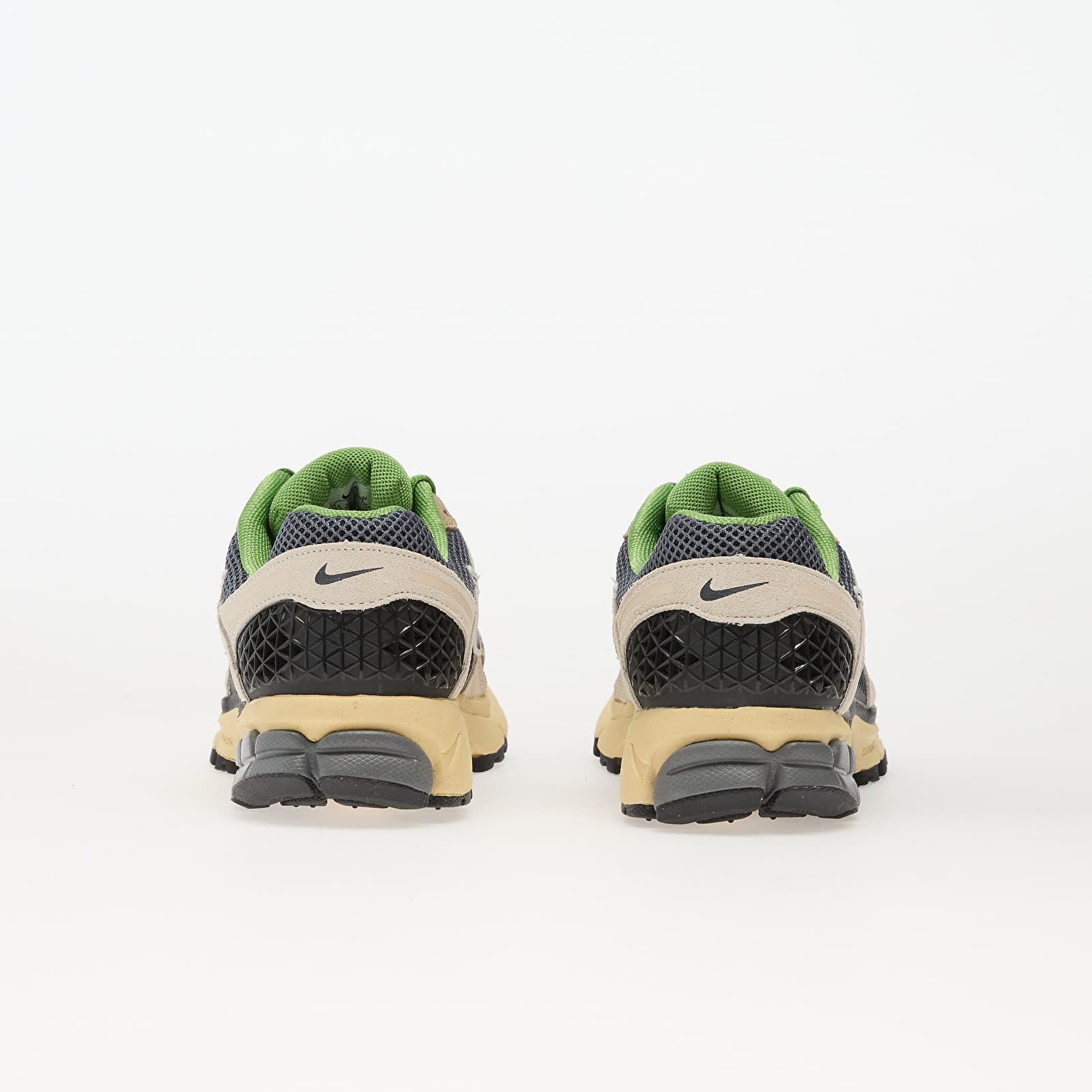 Meeste kingad Nike Zoom Vomero 5 Pale Ivory/ Off Noir-Smoke Grey