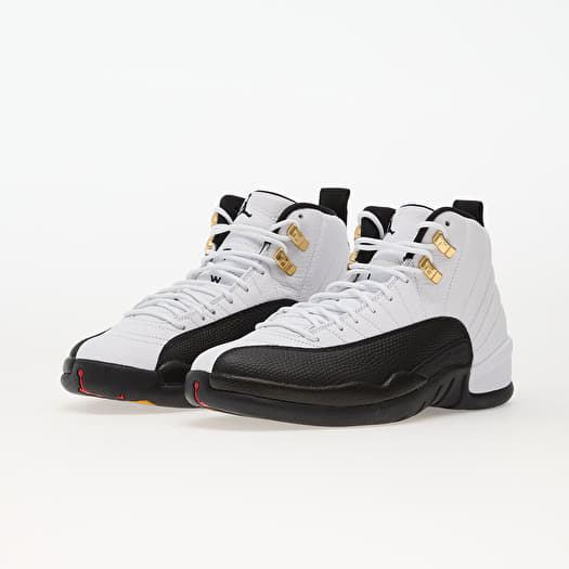 taxi 12 laces