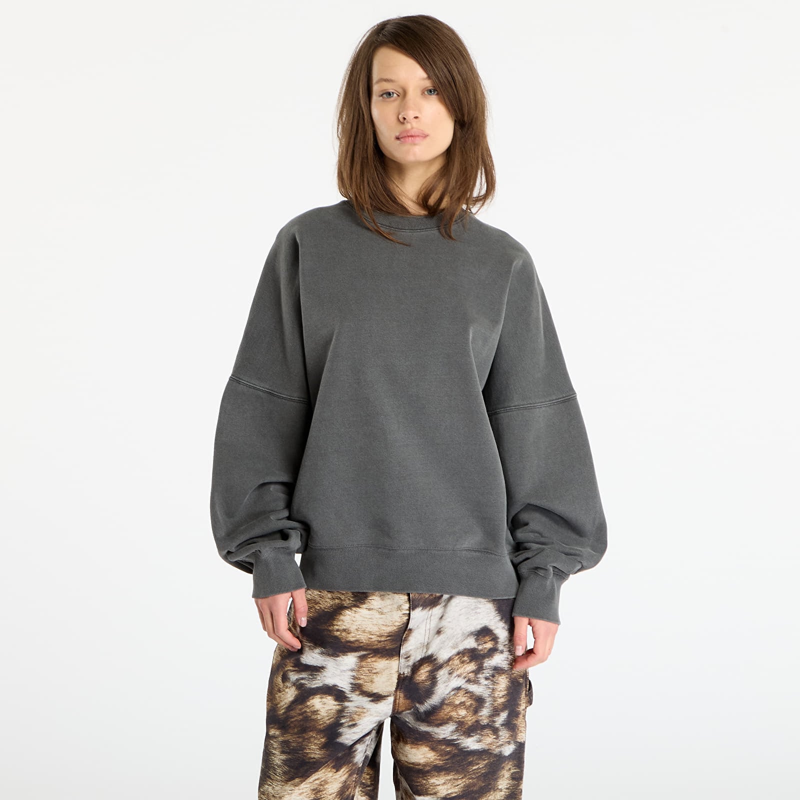 Dukserice Carhartt WIP RGGD Sweat UNISEX Black Garment Dyed