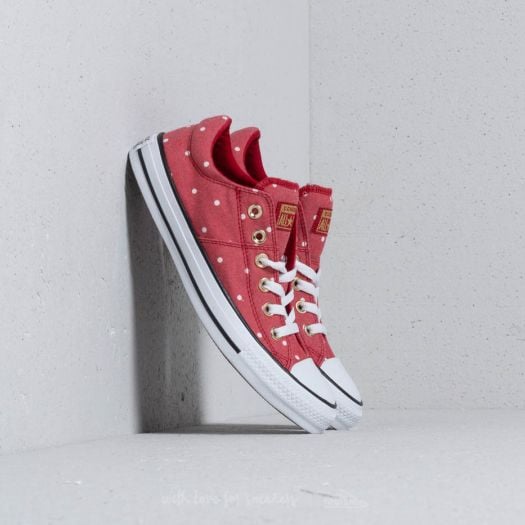 Red converse gym on sale