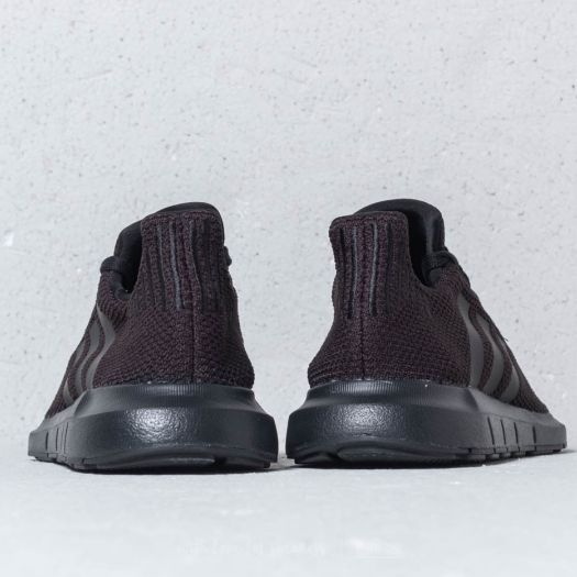 adidas Swift Run Core Black/ Core Black/ Ftw White | Footshop