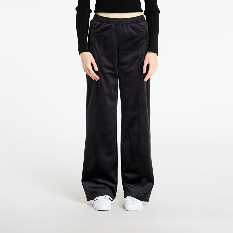Verryttelyhousut adidas Velvet Trackpant Black