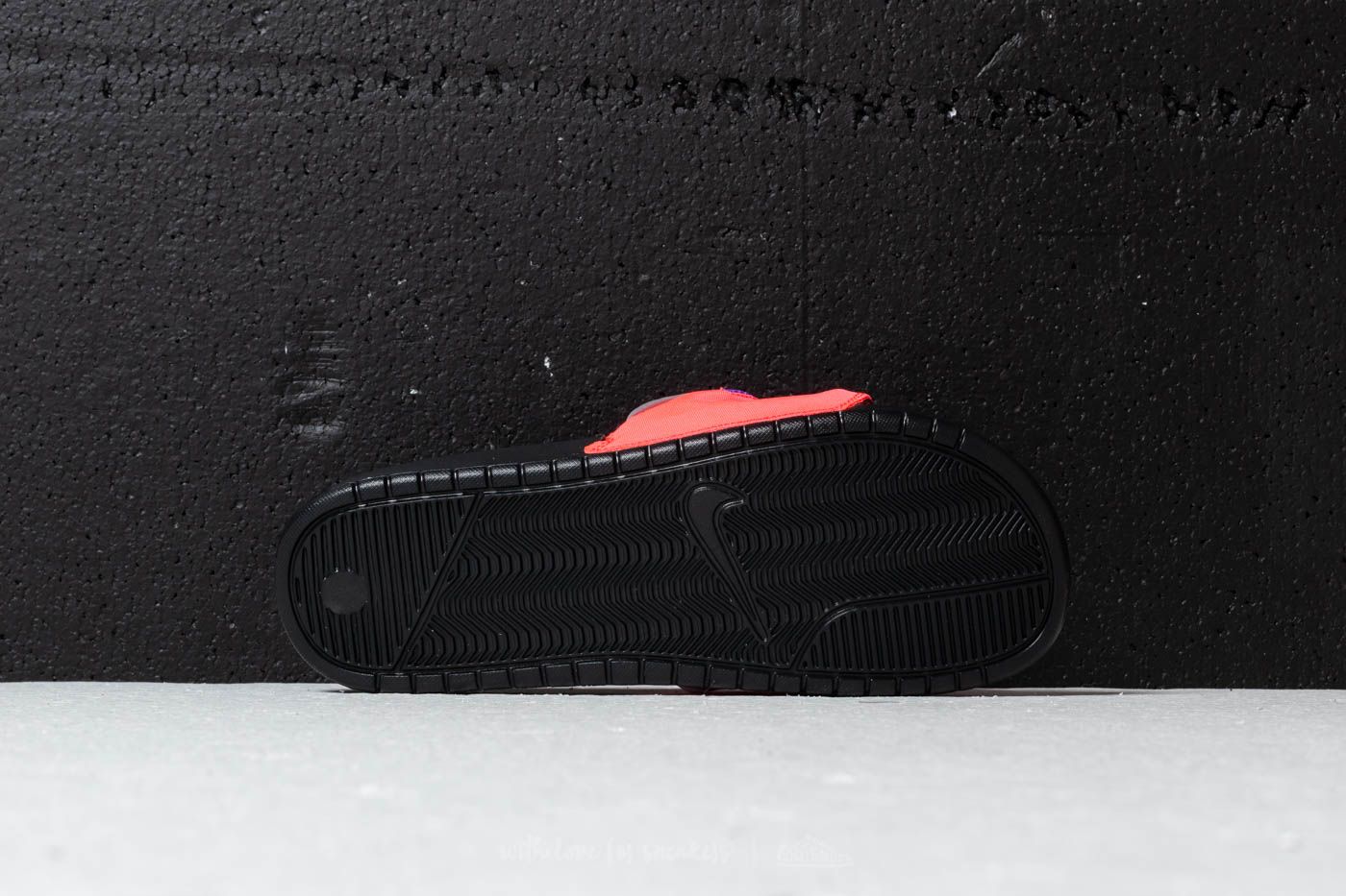Ανδρικά παπούτσια Nike Benassi JDI Fanny Pack Hyper Punch/ Black-Hyper Grape