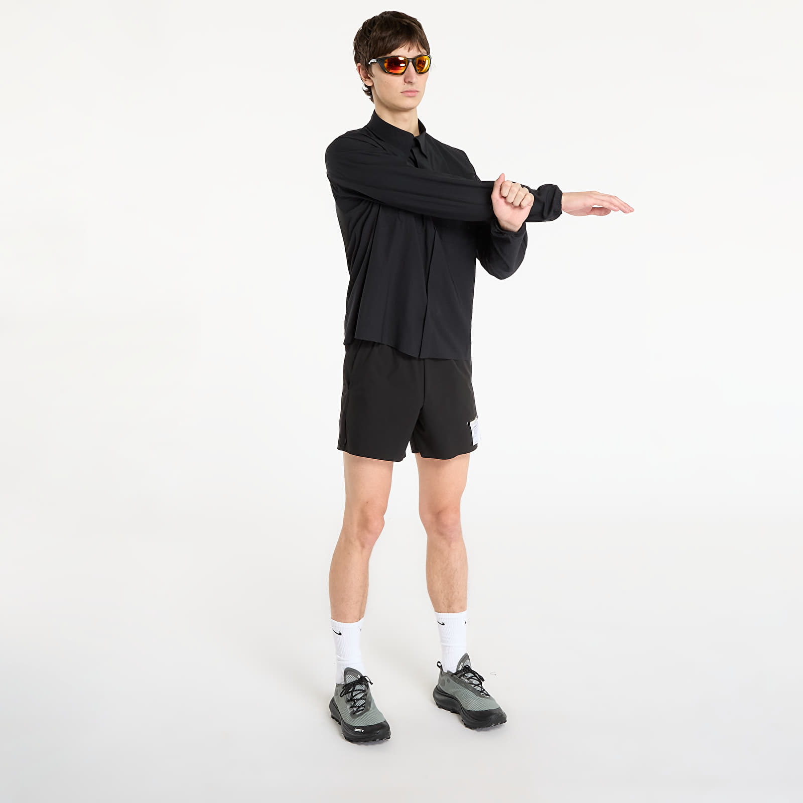 Vīriešu T-krekli Satisfy PeaceShell River Shirt Black