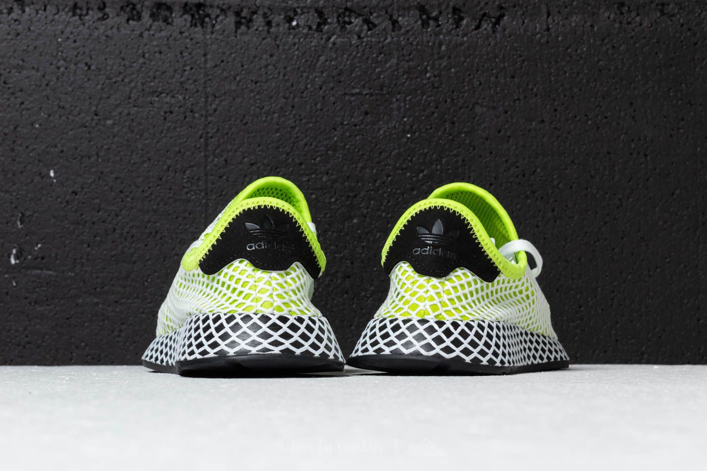 Детски маратонки и обувки adidas Deerupt Runner J Semi Solar Slime/ Core Black/ Ftw White