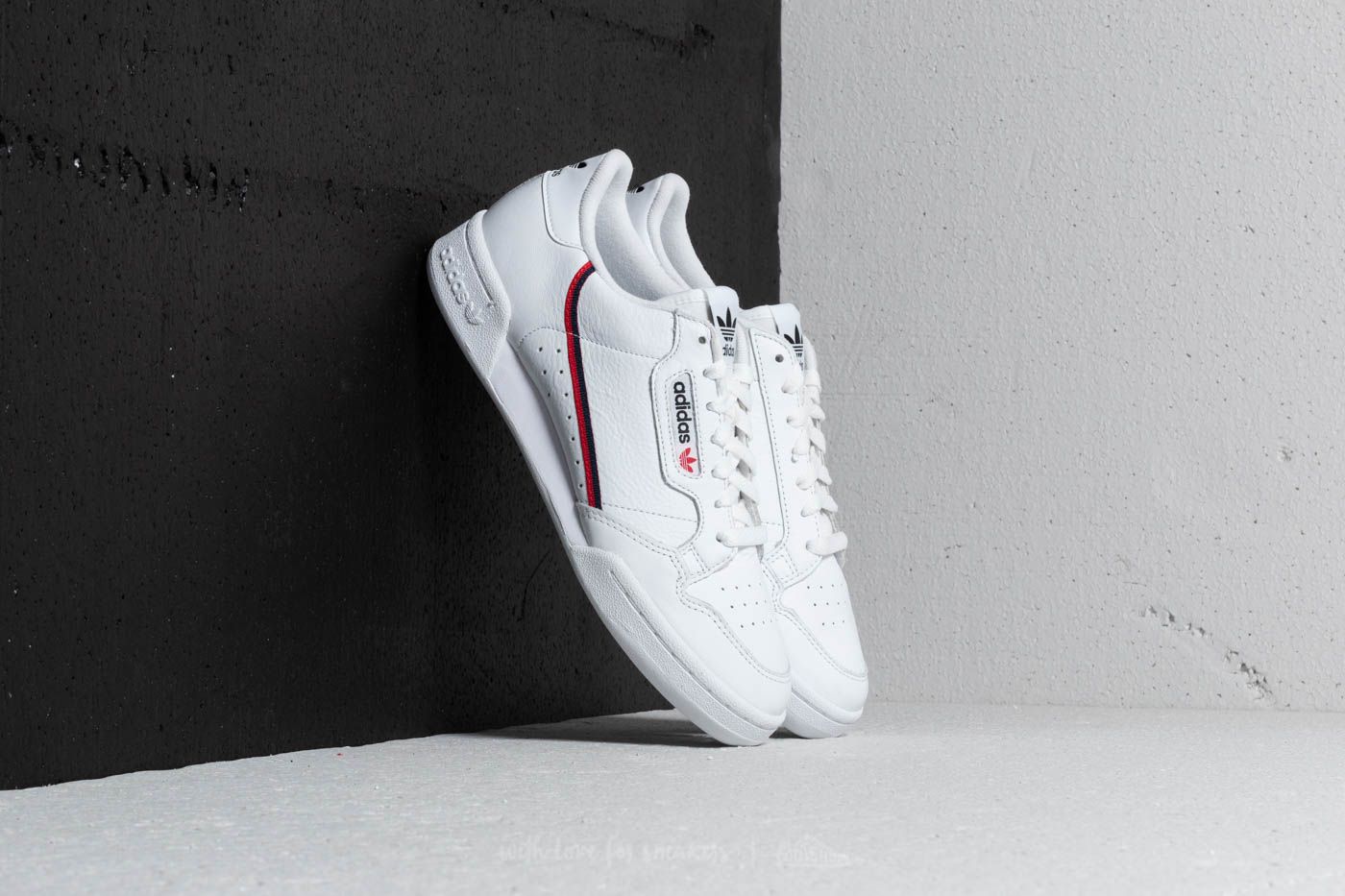 Herren Sneaker und Schuhe adidas Continental 80 Ftw White/ Scarlet/ Collegaite Navy
