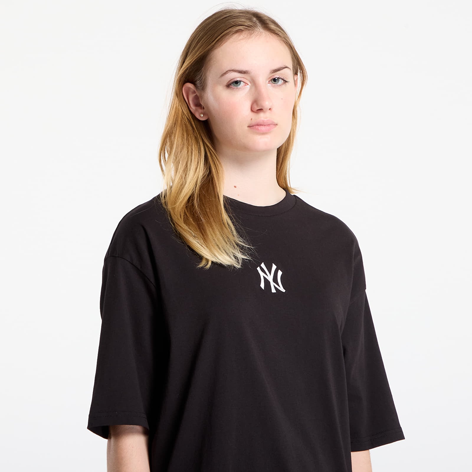 Men's T-shirts New Era MLB New York Yankees Nos Le Midi Tee UNISEX Black