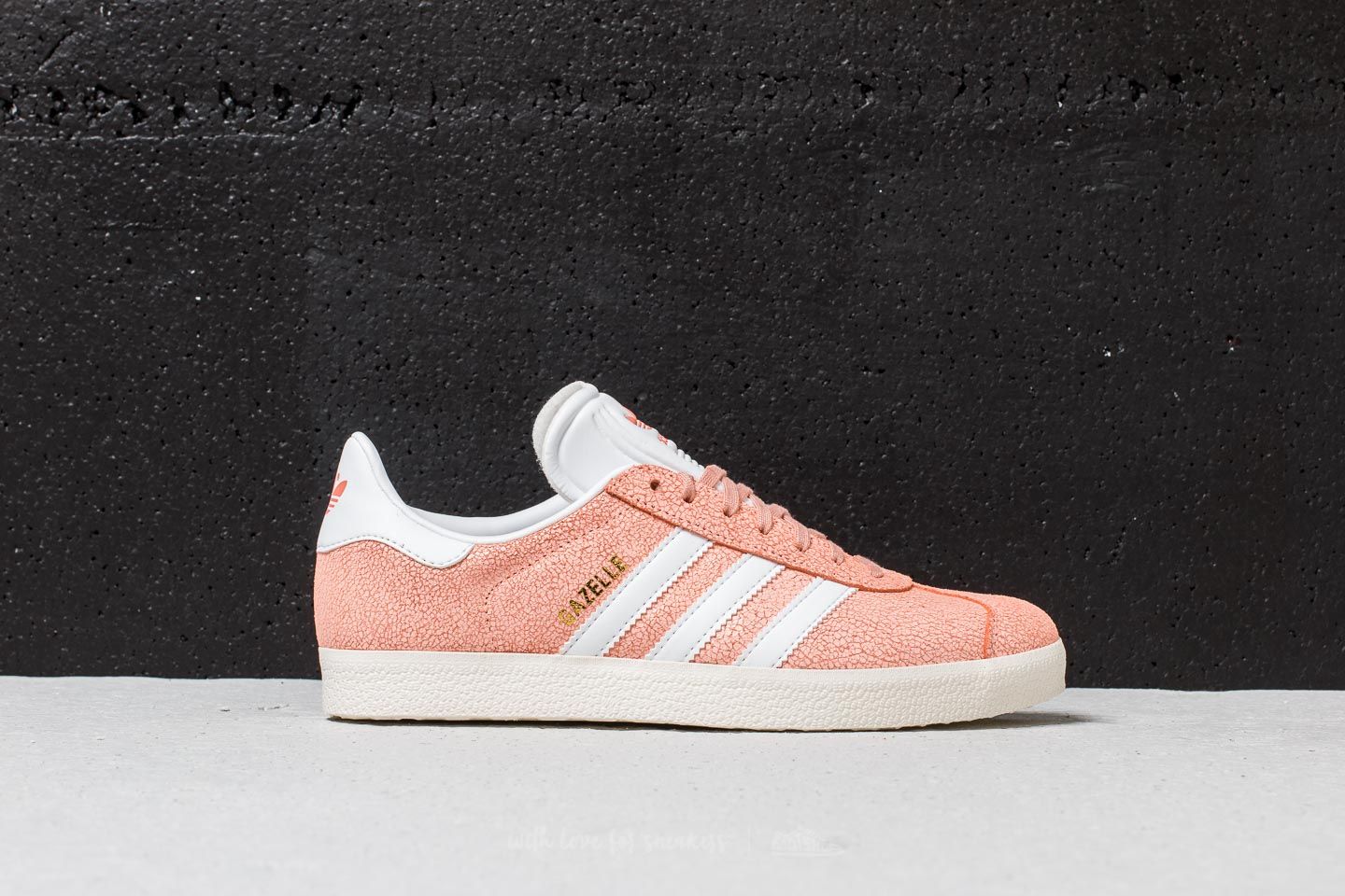 Gazelle clear store orange