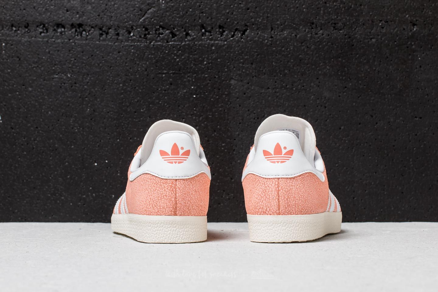 Women s shoes adidas Gazelle W Clear Orange Ftw White Off White