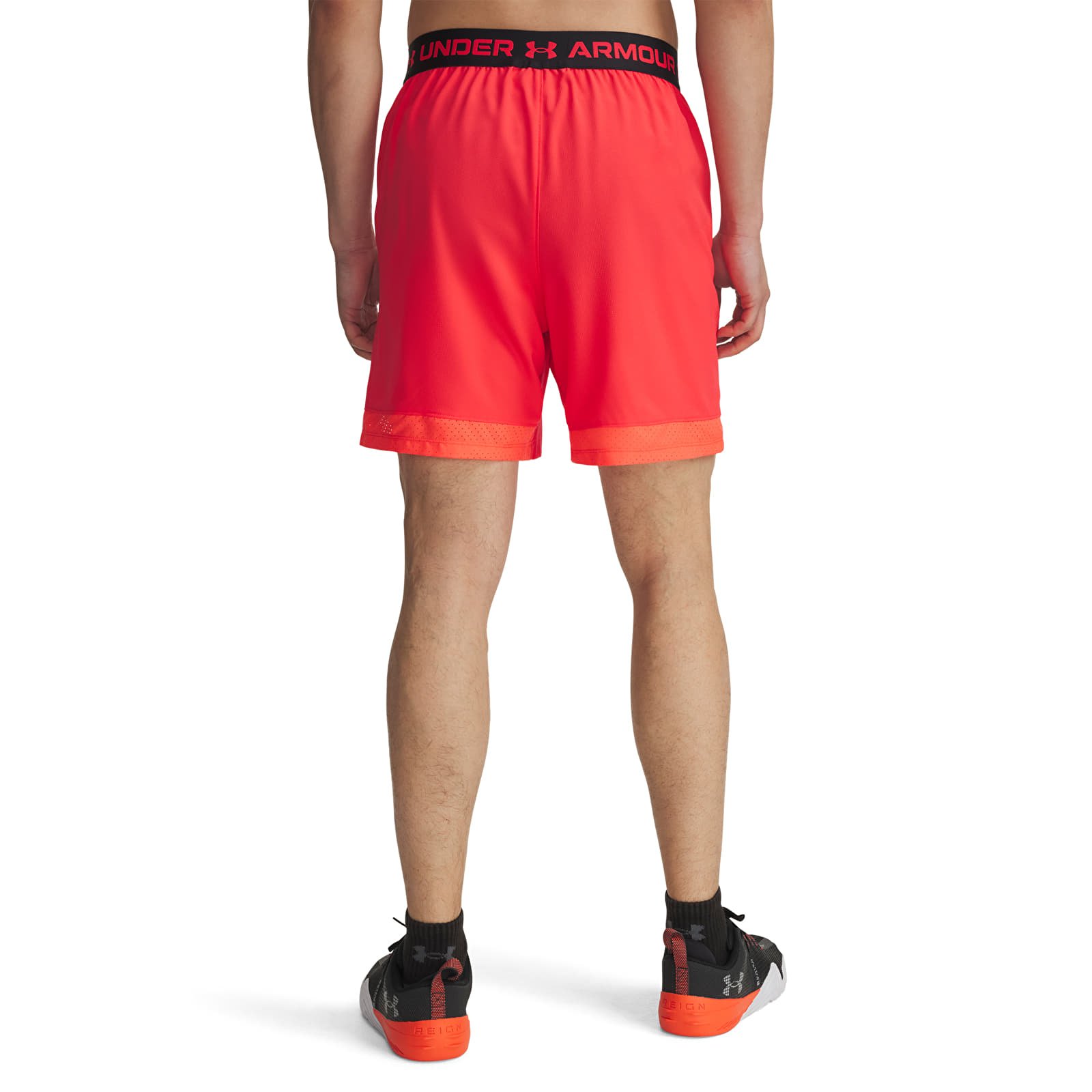Meeste lühikesed püksid Under Armour Vanish Woven 6In Shorts Red
