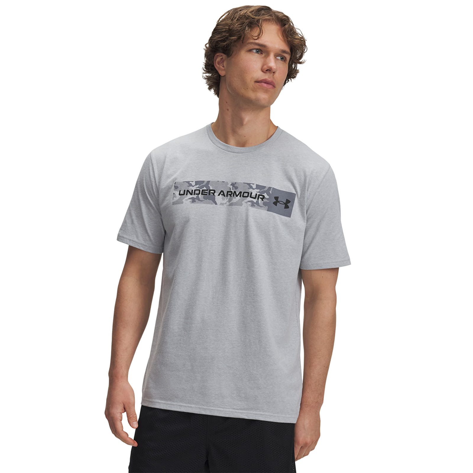 Heren T-shirts Under Armour Camo Chest Stripe SS T-Shirt Gray