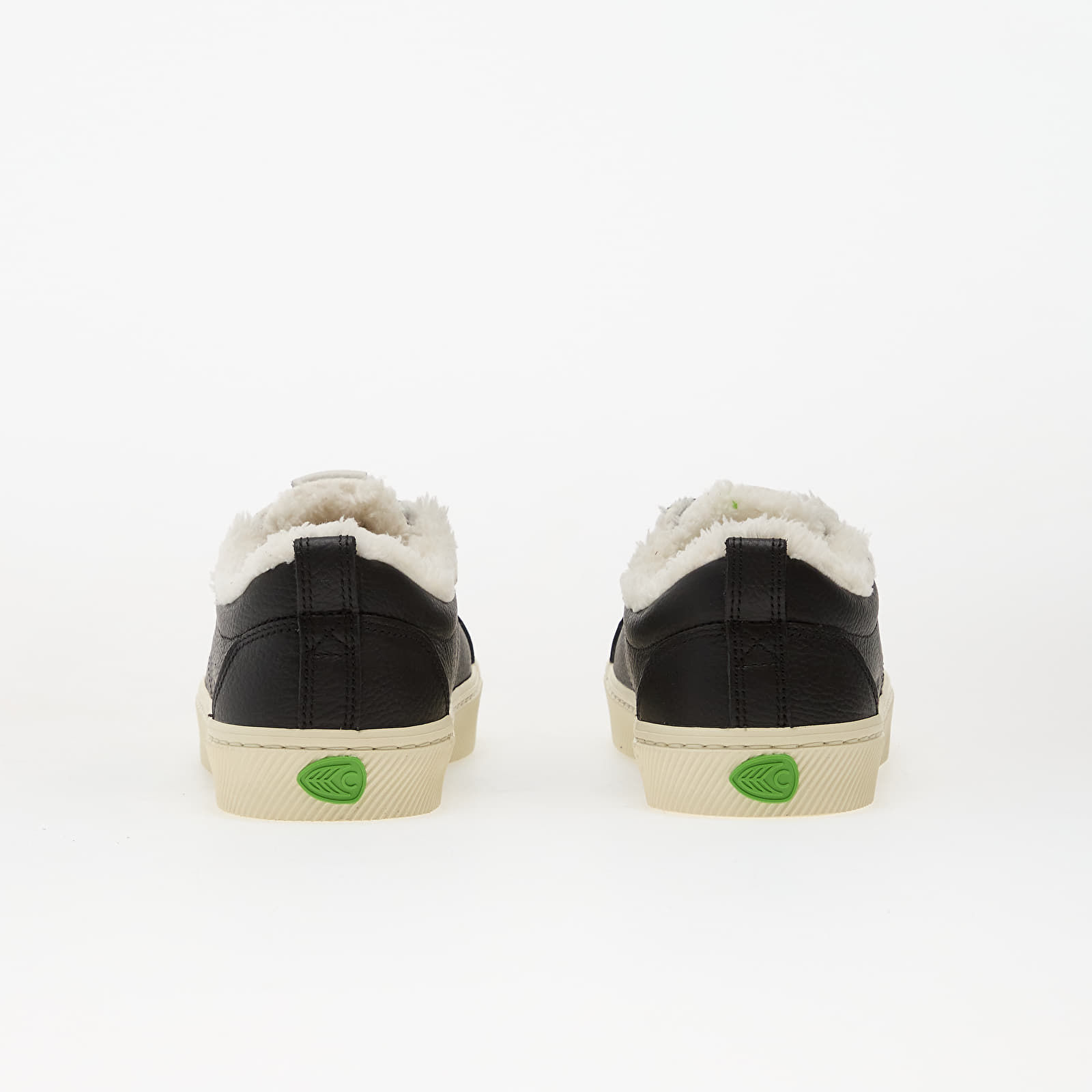 Vīriešu apavi Cariuma M Oca Therma Low Black