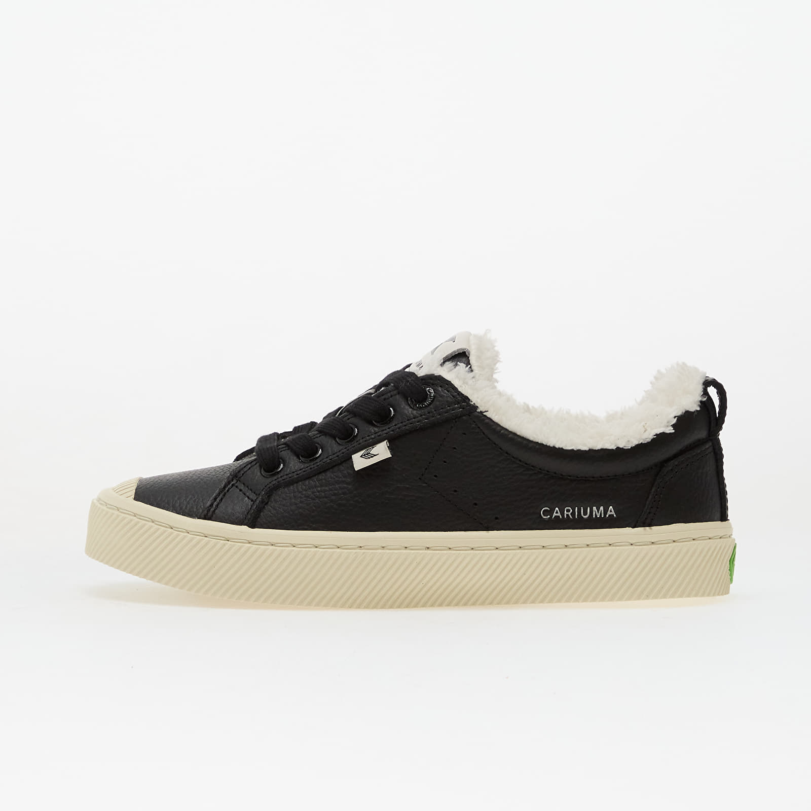 Women's shoes Cariuma W Oca Therma Low Black