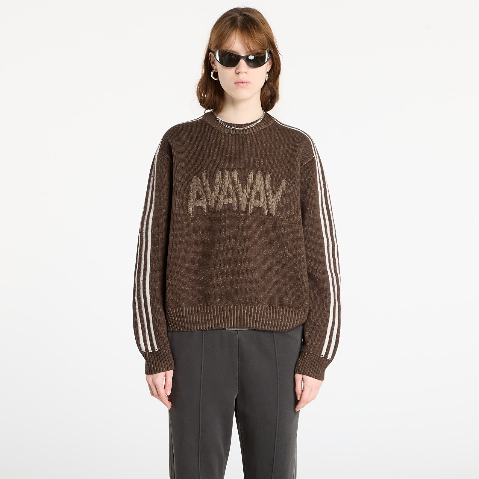 Pullover für Frauen adidas x AVAVAV Sweater Umber/ Blabro