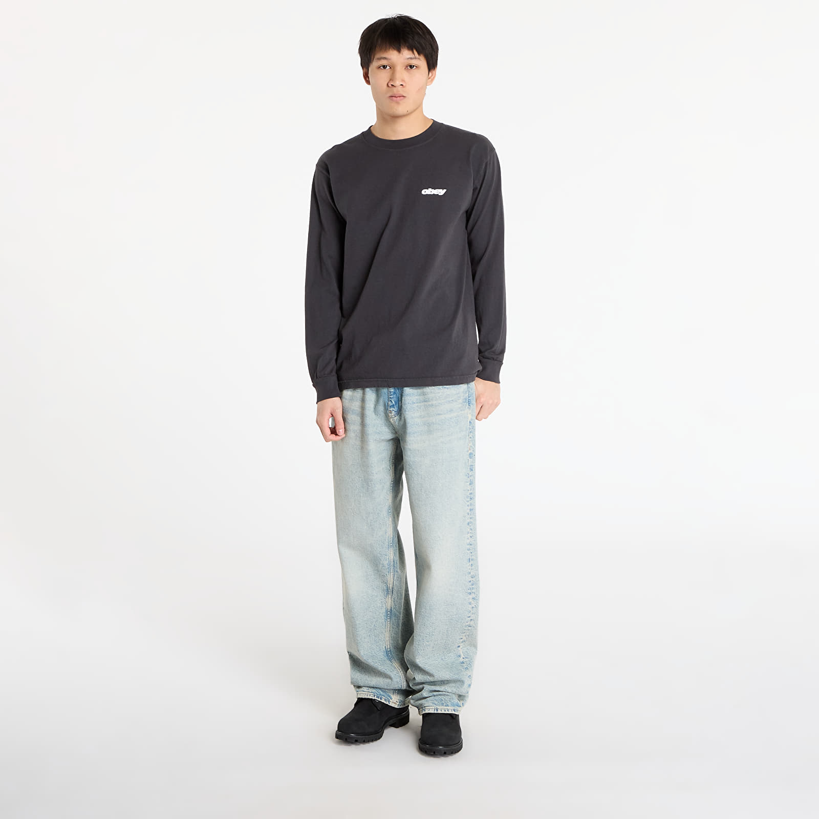 Miesten T-paidat OBEY Star Long Sleeved T-Shirt. Pigment True Vintage Black