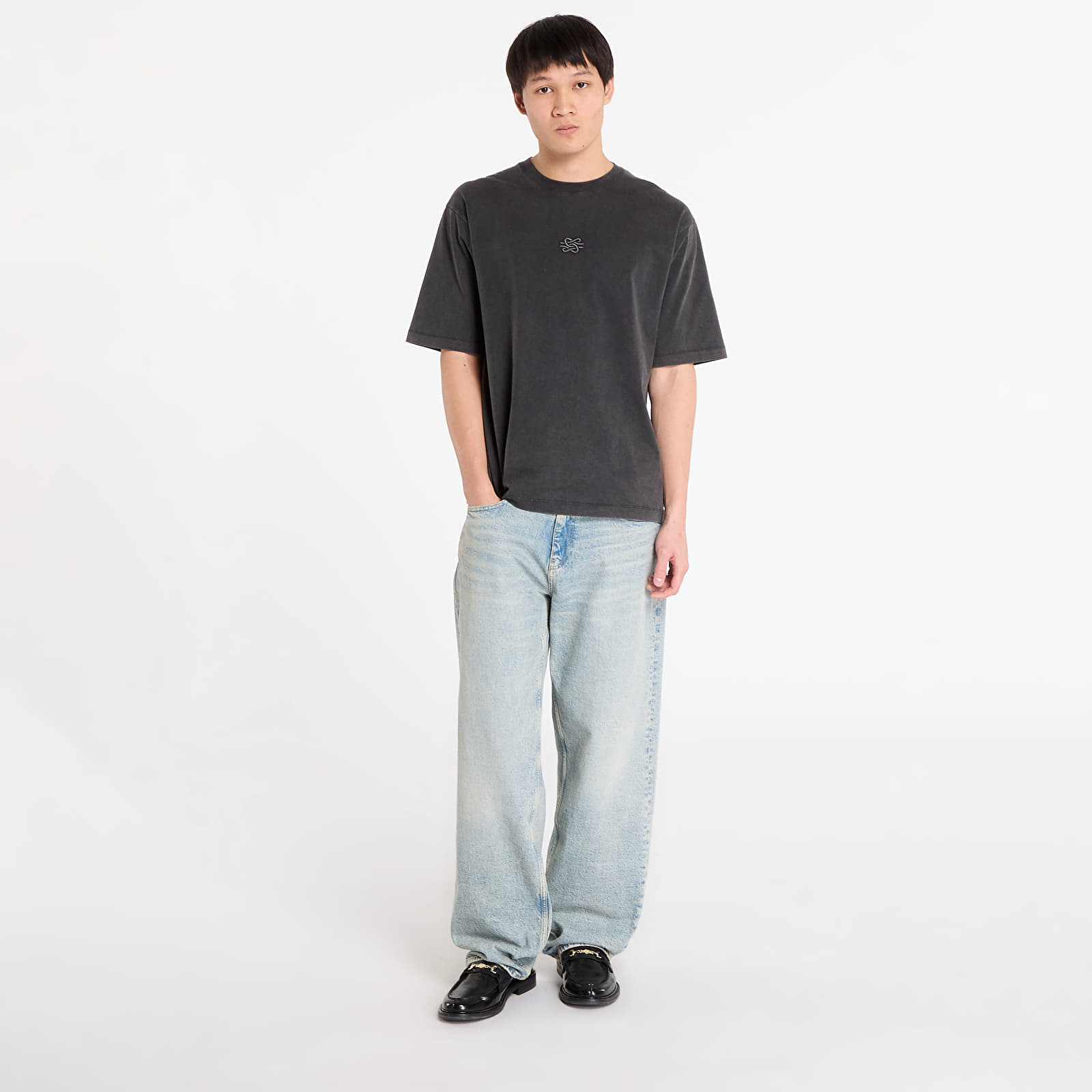 Miesten T-paidat Filling Pieces T-Shirt Boxy Embroidered Vintage Black