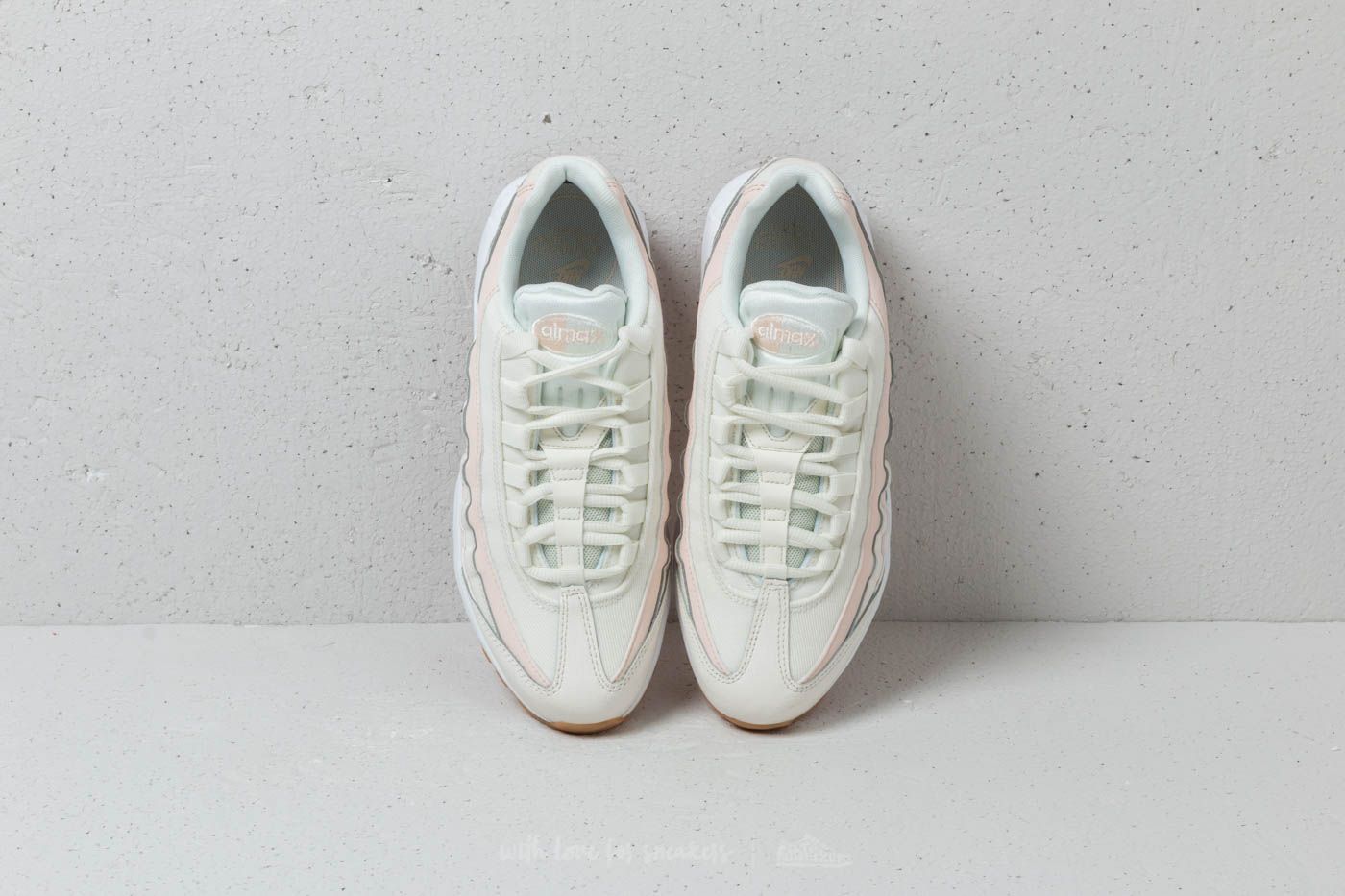 Nike air max 95 trainers sail guava ice gum clearance