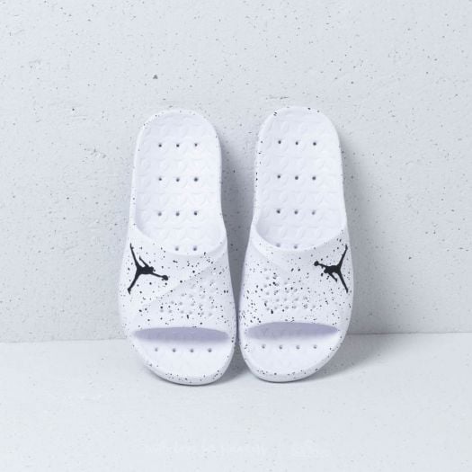 Jordan superfly best sale flip flops