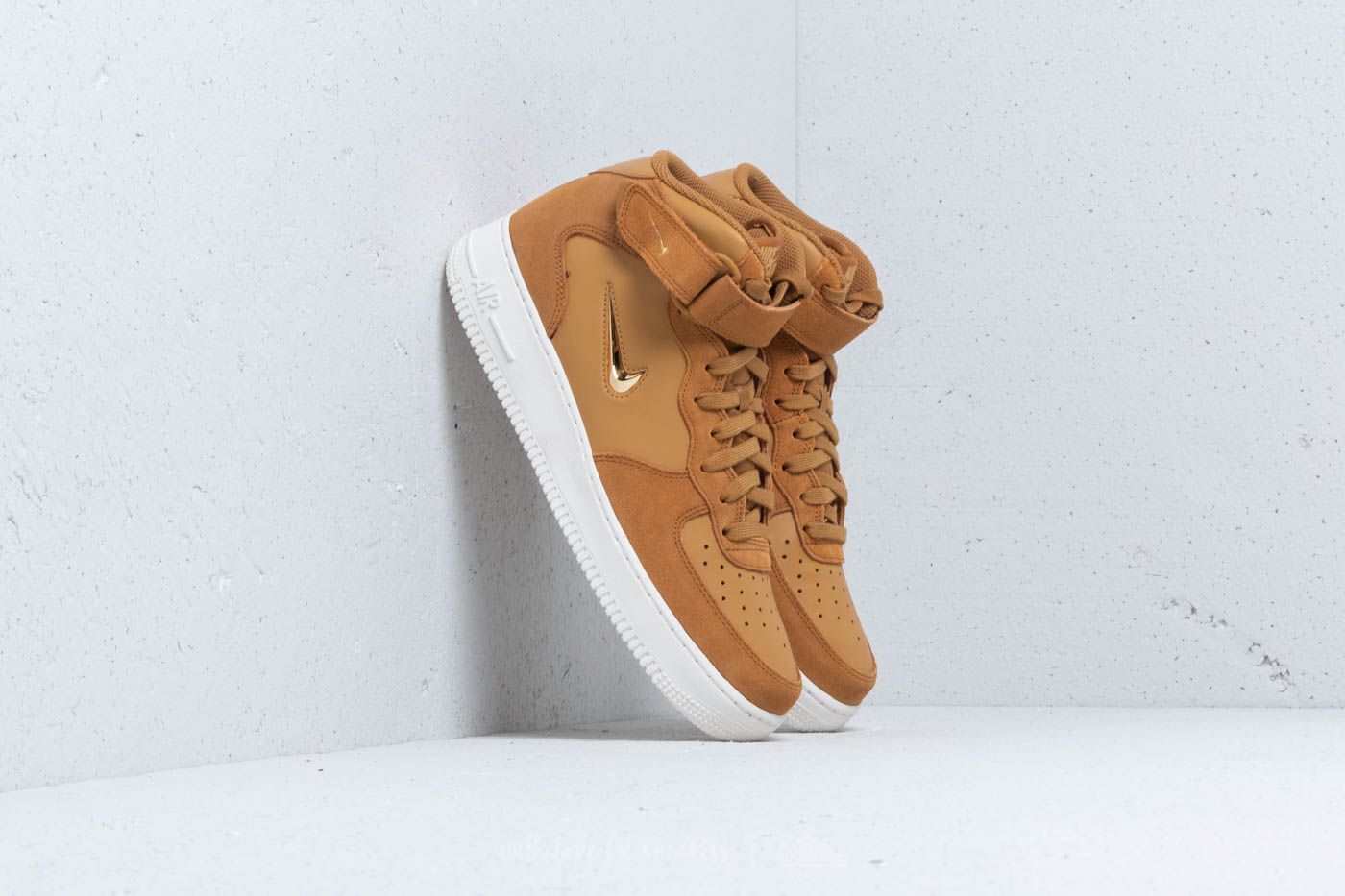 Nike air force 1 best sale 7 lv8 muted bronze