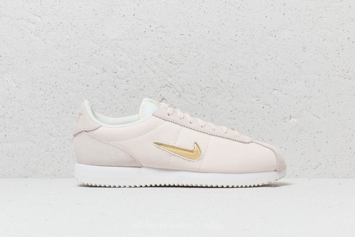 Nike phantom rose gold sale cortez basic