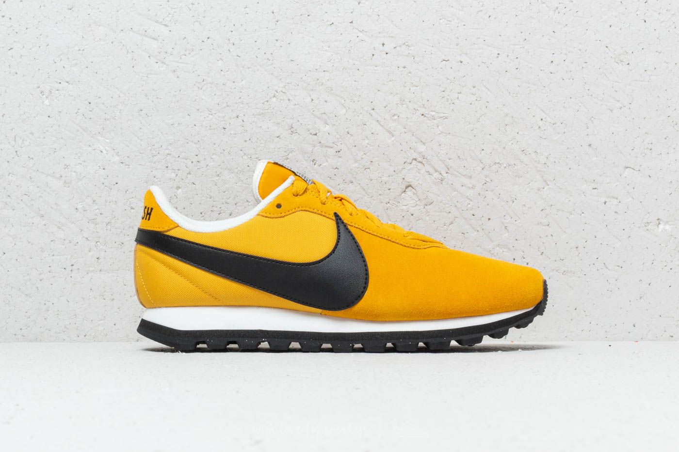 Naiste jalatsid Nike Wmns Pre-Love O.X. Yellow Ochre/ Black