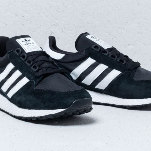 Adidas forest grove black white sale